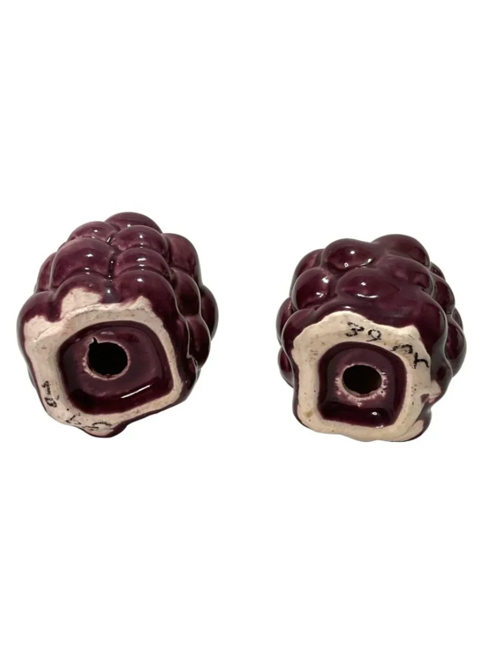 Vtg Grapes Salt & Pepper Shakers Ceramic 3